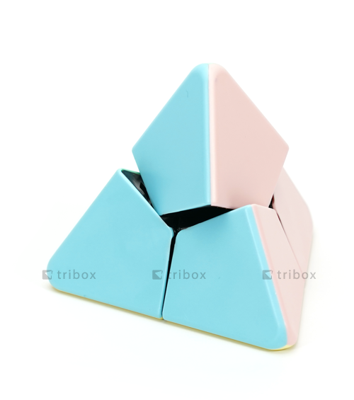 Cubing Classroom Corner Twist Pyramid Macaron